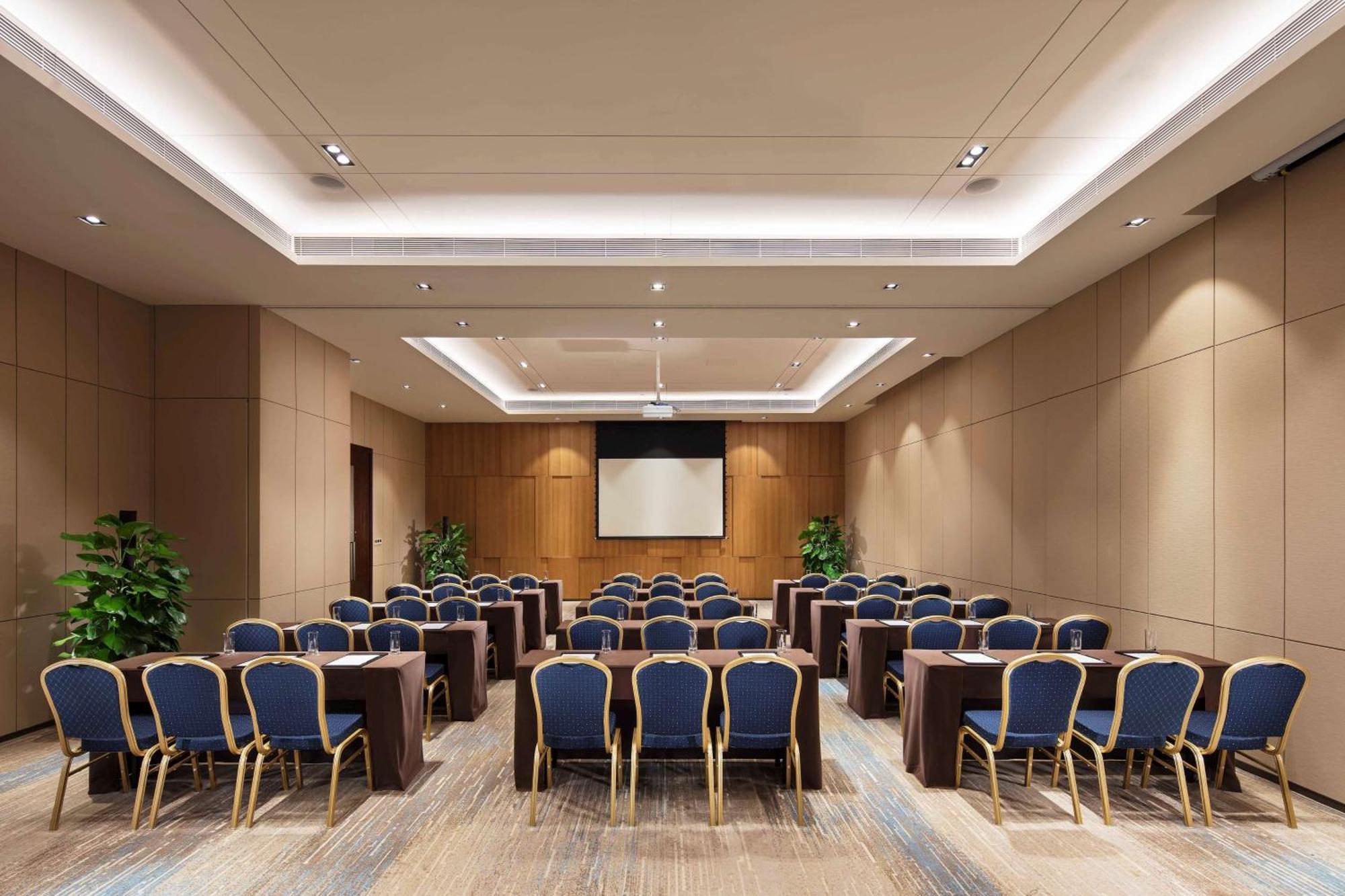 Hilton Garden Inn Shiyan Eksteriør bilde